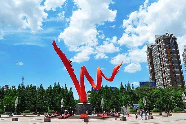 河南開(kāi)封一醫(yī)院用單臺(tái)2噸燃?xì)庹羝仩t